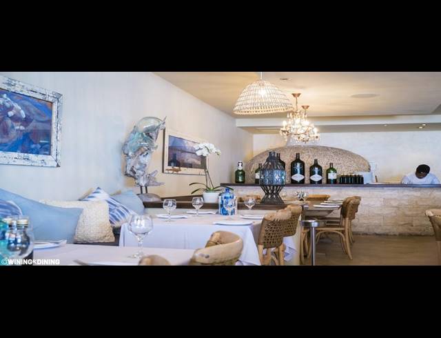 257M² RESTAURANT TO LET IN CAMPS BAY